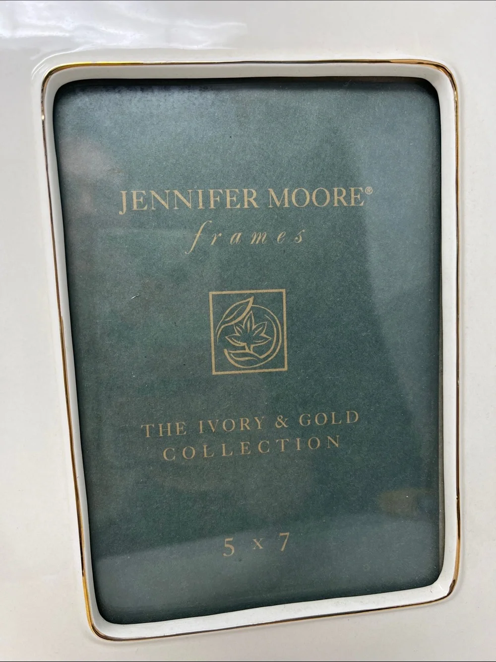 JENNIFER MOORE THE IVORY AND GOLD COLLECTION PORCELAIN 5x7 PICTURE FRAME